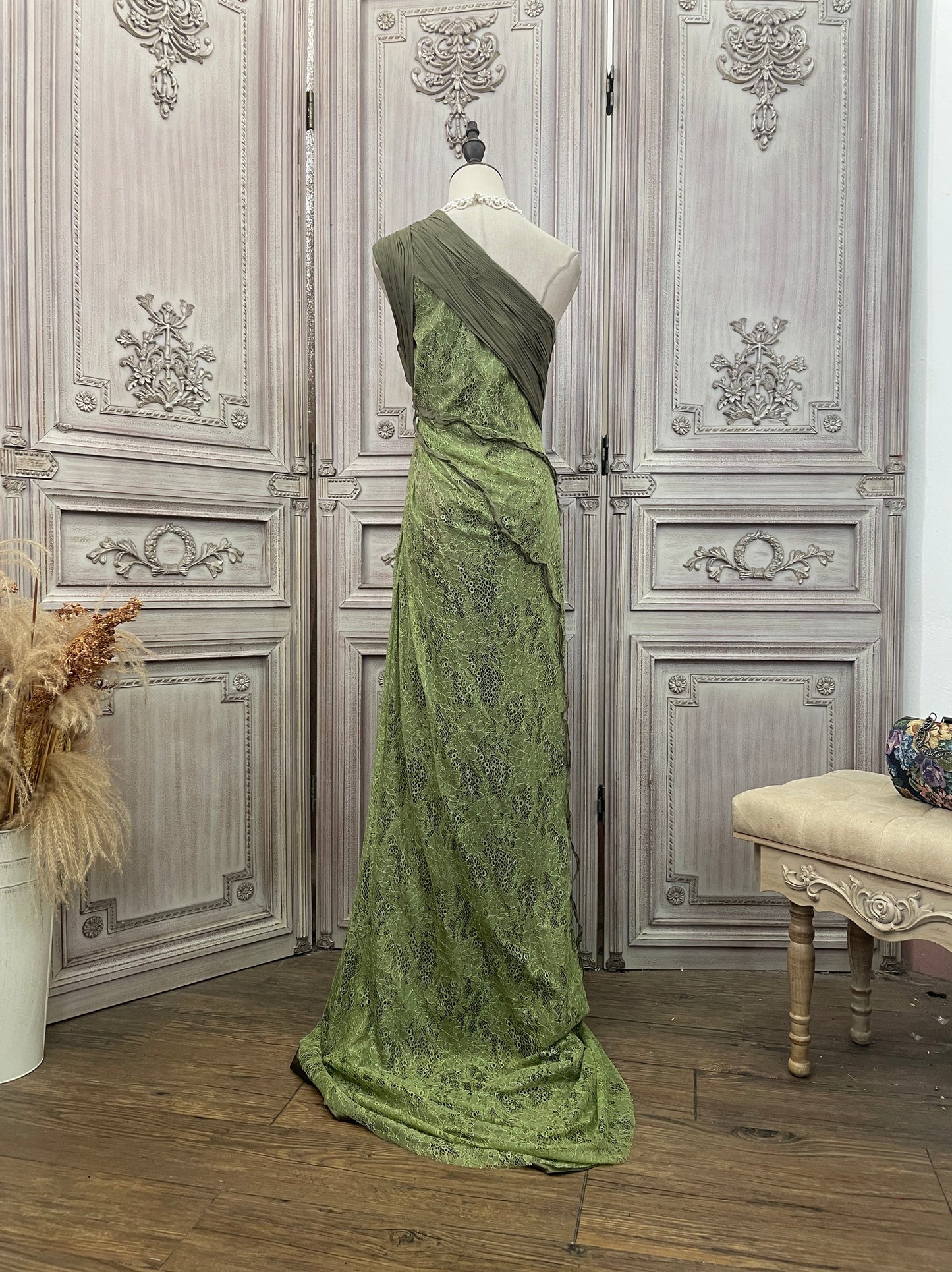 Elegant Green One-Shoulder Fitted Pleated Waist Lace Train Prom Dress Evening Dress P4731