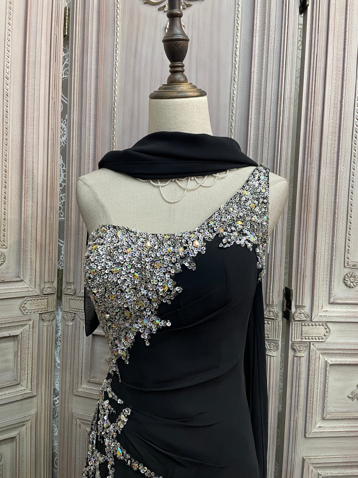 Elegant Black One-Shoulder Sequin Chiffon Train Prom Dress Evening Dress P4732