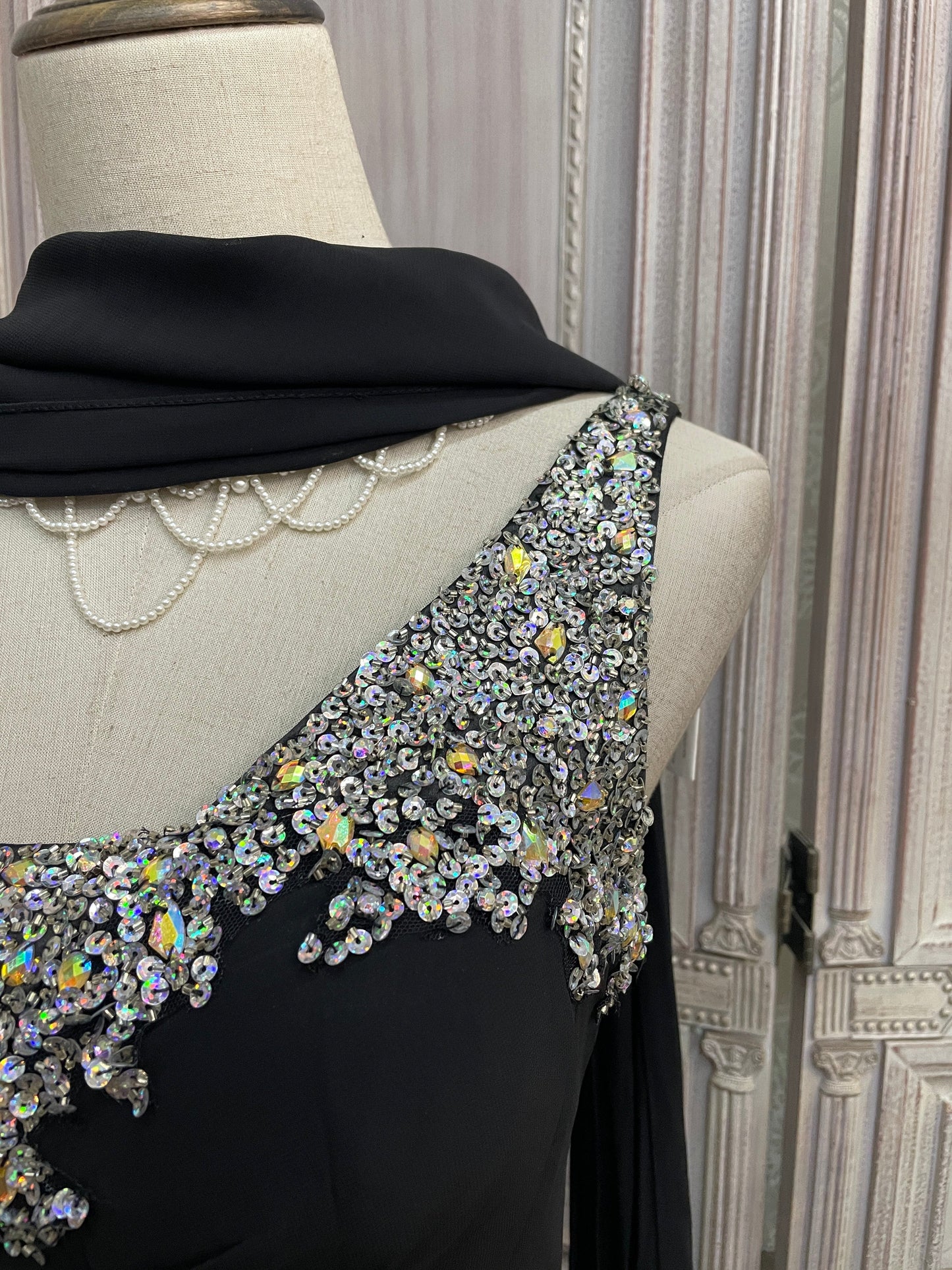 Elegant Black One-Shoulder Sequin Chiffon Train Prom Dress Evening Dress P4732