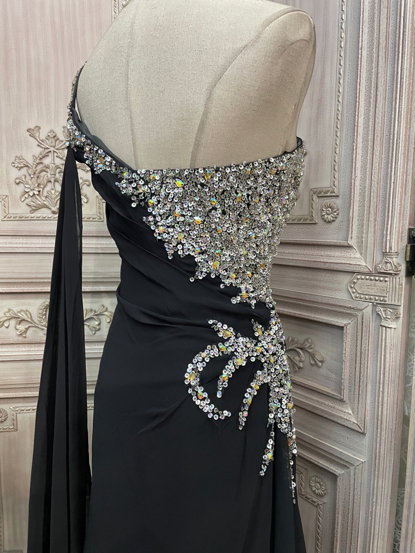 Elegant Black One-Shoulder Sequin Chiffon Train Prom Dress Evening Dress P4732