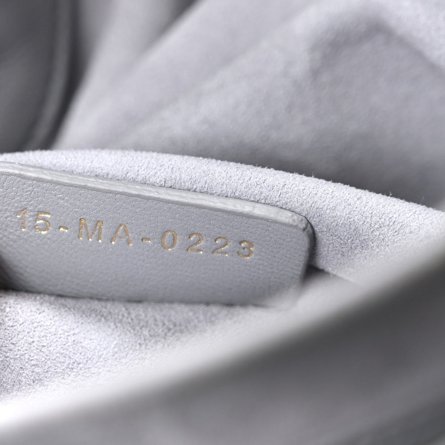 Lambskin Supple Macrocannage Ammi Bag Grey