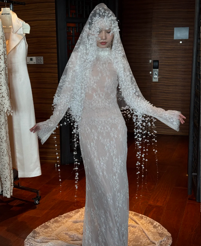 Vintage White High Neck Long Sleeve Mermaid Lace Tulle Train Wedding Dress P4748