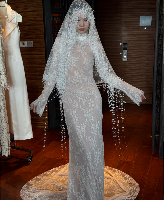 Vintage White High Neck Long Sleeve Mermaid Lace Tulle Train Wedding Dress P4748
