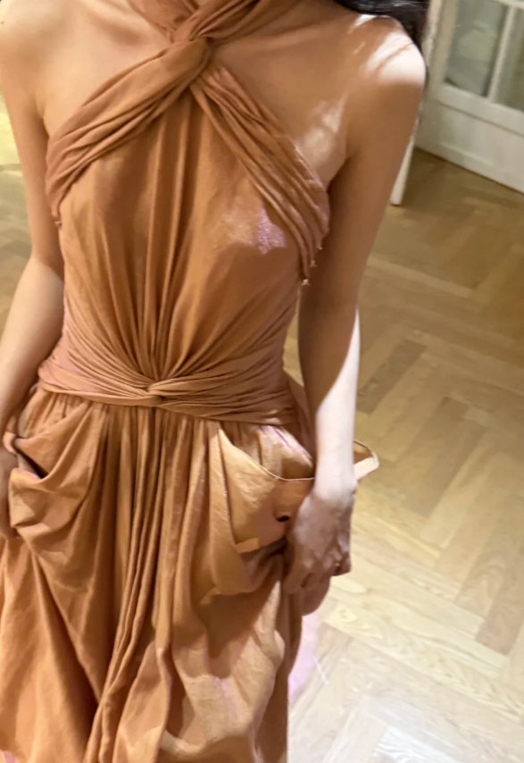 Elegant Champagne Gold Halter Neck Twist Ruched Satin Train Prom Dress Evening Dress P4754