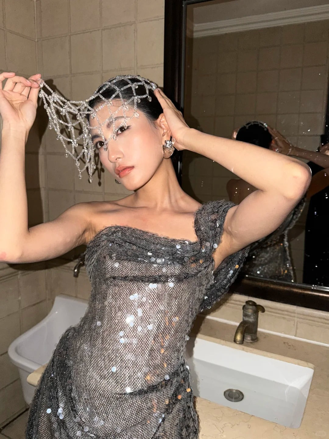 Luxurious Sexy Black Silver One-Shoulder Mermaid Sequin Long Prom Dress Evening Dress P4755