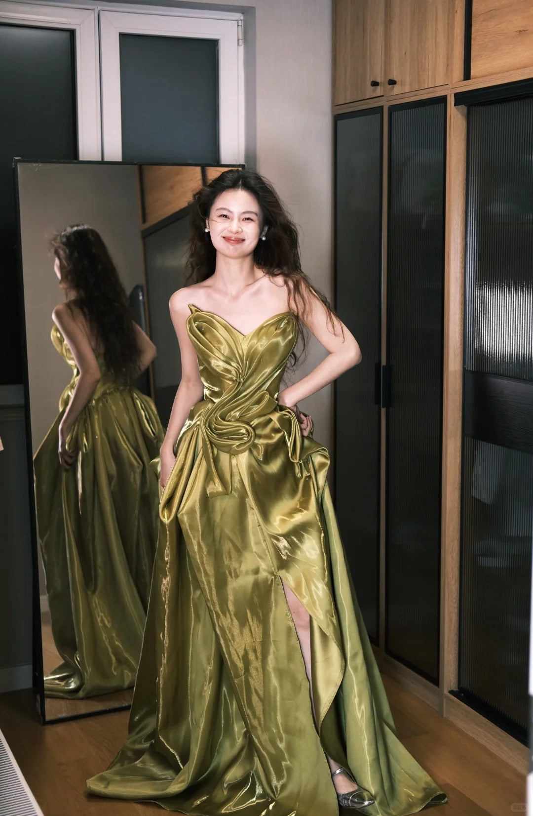 Vintage Strapless 3D Twist Split Shiny Satin Train Prom Dress Evening Dress P4768