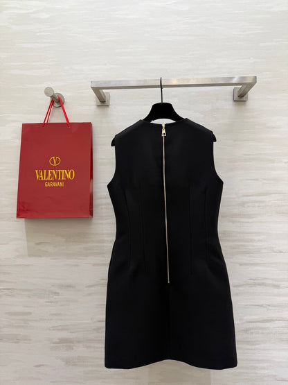 Valen 26s Bow-Embellished Beaded Sleeveless Dress Black Fabric 344781