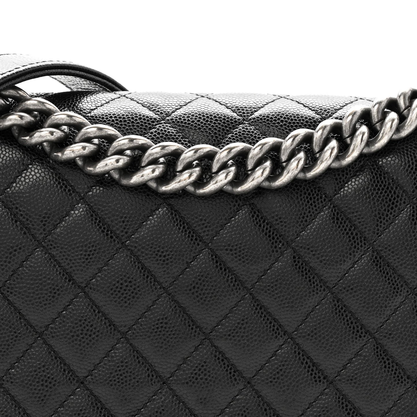 Caviar Quilted Medium Boy Flap Black