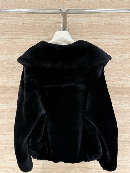 HERMES 25S SHEARLING COAT WITH LARGE LAPELS 213