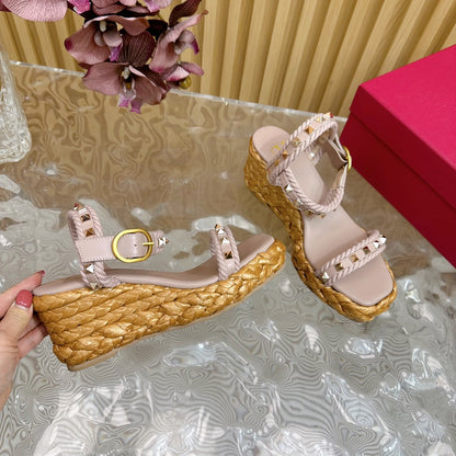 Rockstud Flatform Sandal 75mm In Rose Pink Calfskin And Raffia  102858