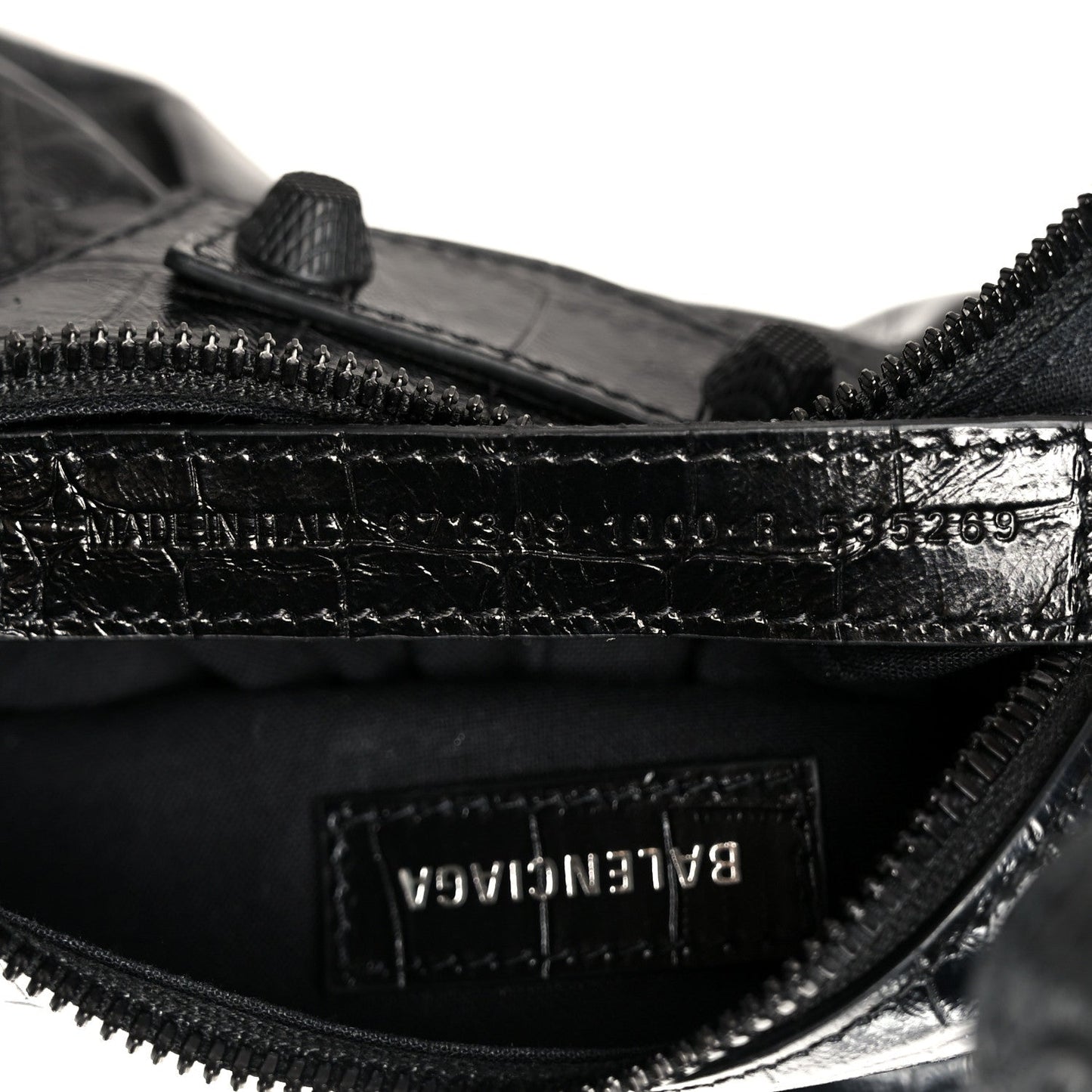 Extra Supple Calfskin Crocodile Embossed Monochrome Le Cagole Shoulder Bag XS Black