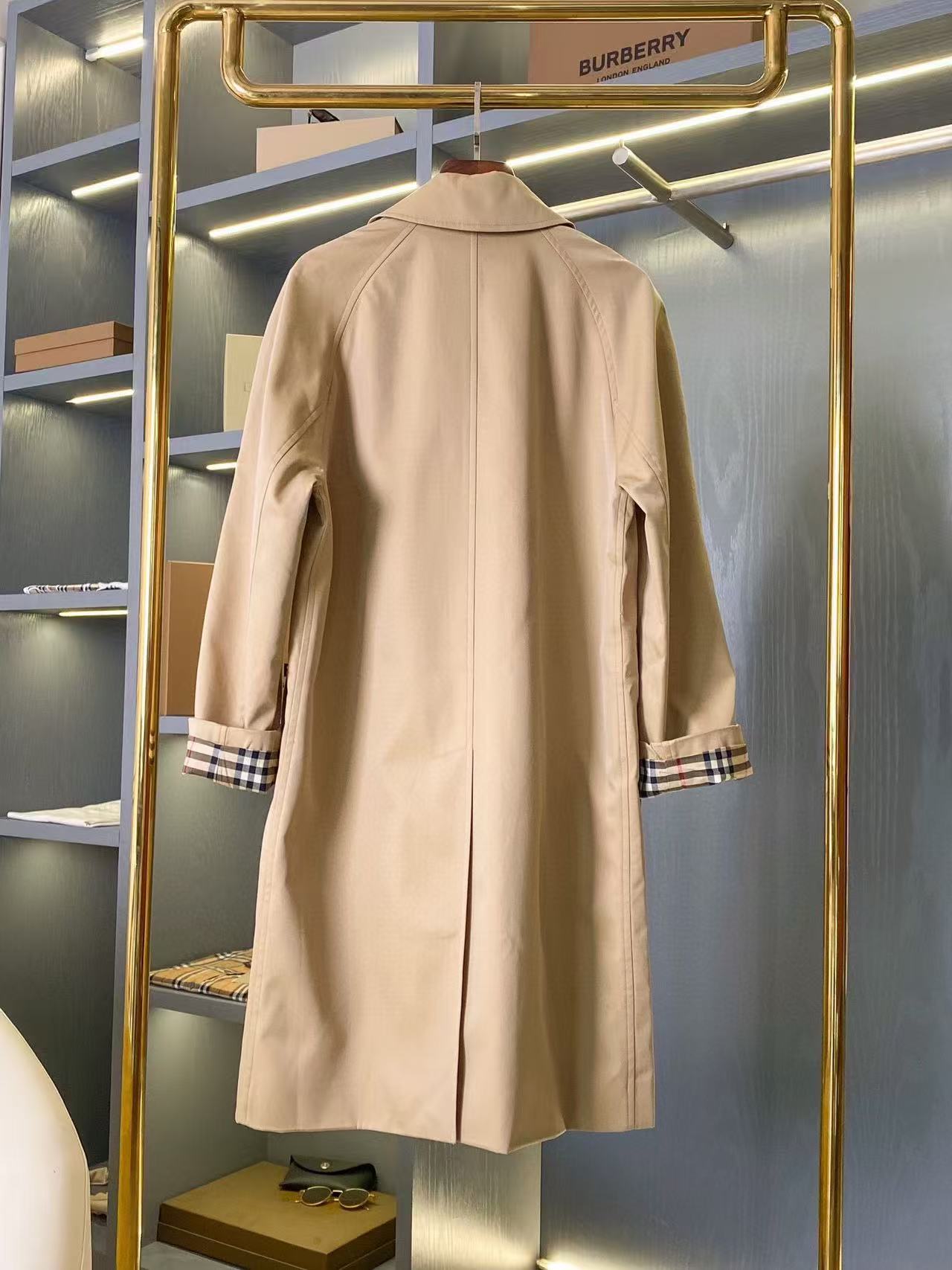 Burberry Gabardine Mid-Length Camden Heritage Car Beige Coat
