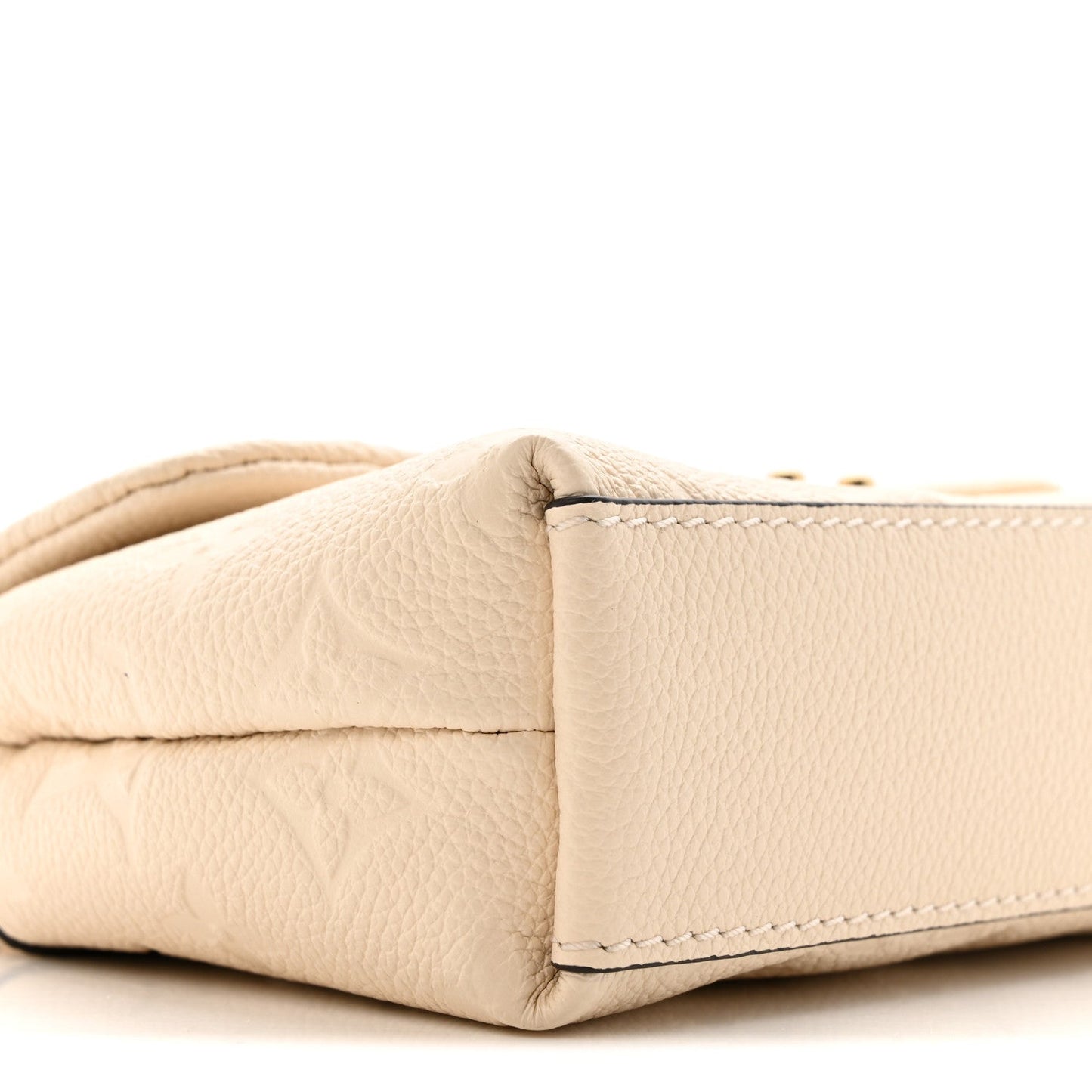 Empreinte Monogram Nano Madeleine Creme