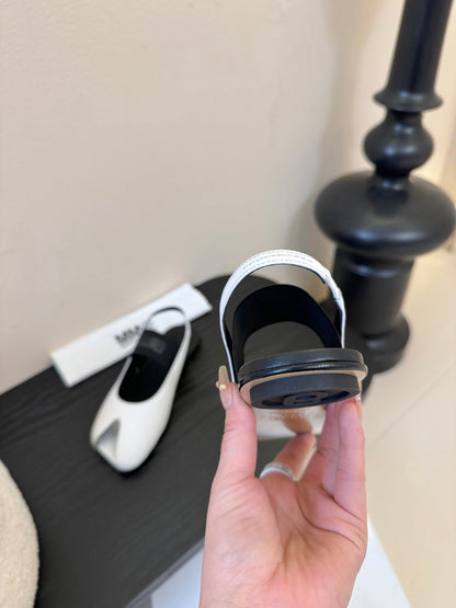 Maison Marginal Apple Toe Ballet Sandals White in Cowhide 580432