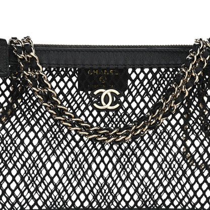 Mesh Shiny Lambskin Clutch With Chain Black
