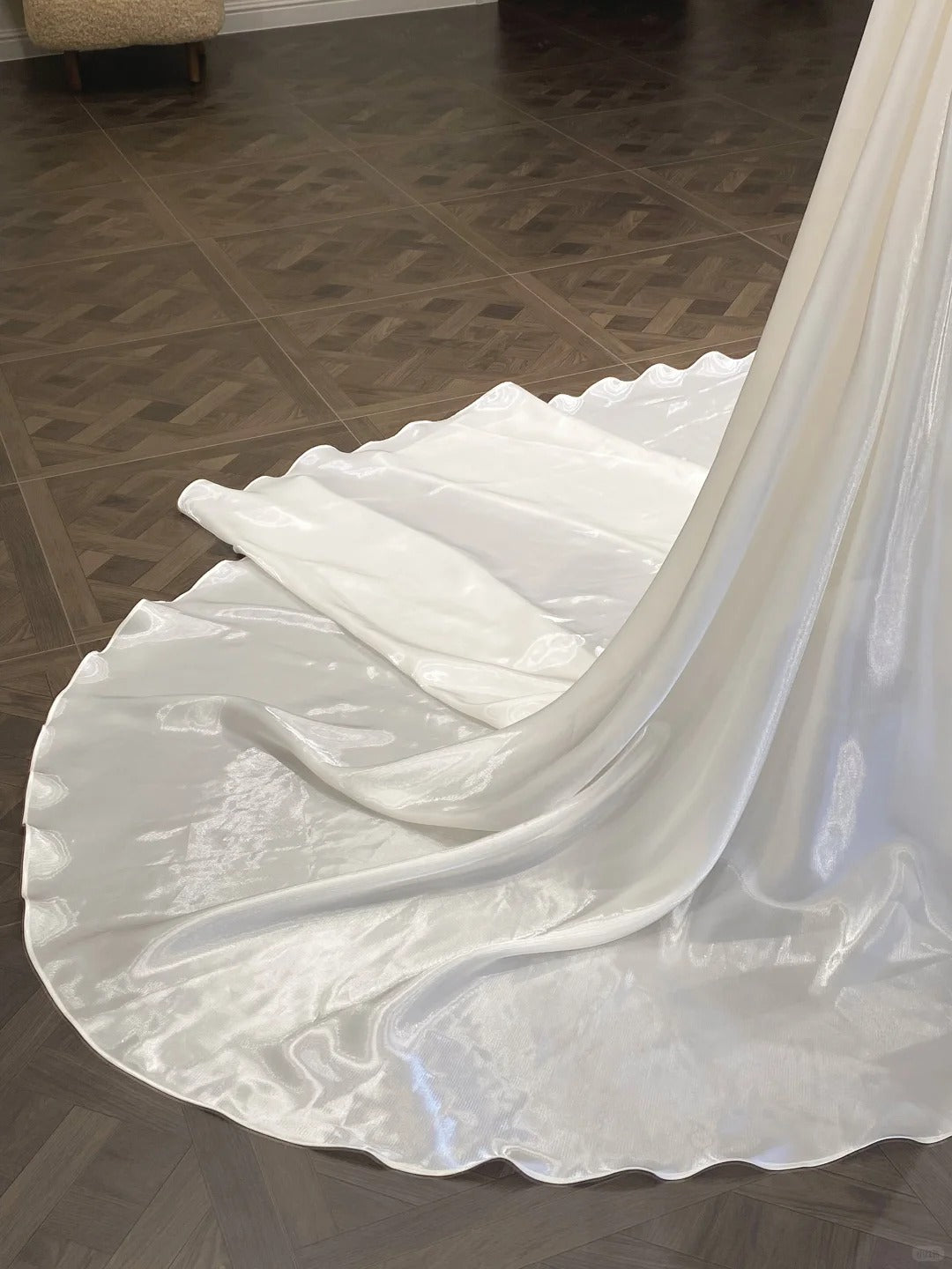 Elegant White Mermaid Strapless Satin Wedding Dress with Train P4089