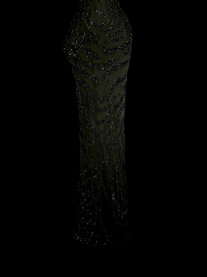 Black sleeveless sequined fitted waist sexy ball gown R6613