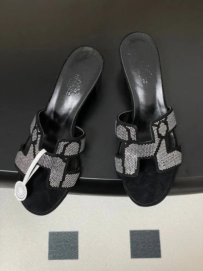 HM 25S ORAN HIGH‐HEEL SANDAL 50 MM IN BLACK LAMBSKIN WITH WHITE STONE DETAILS