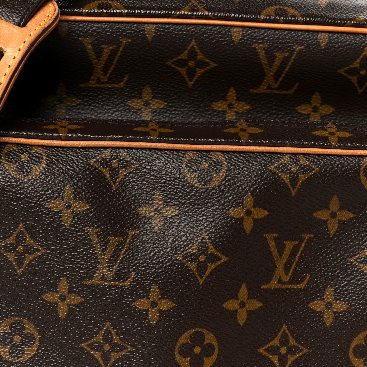 Monogram Nil 28