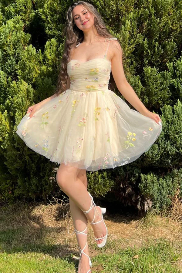 omberprom Elegant A Line Graduation Dresses Short Floral Embroidery Homecoming Dress