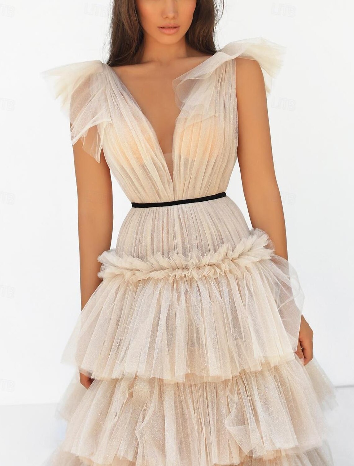 omberprom A-Line Prom Dresses Elegant Dress Prom Sweep / Brush Train Sleeveless V Neck Tulle V Back with Ruffles