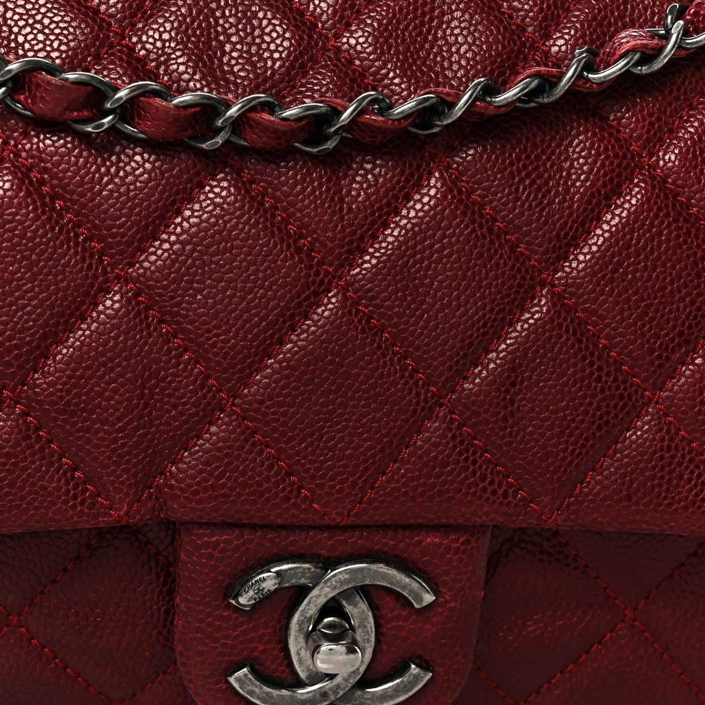 Iridescent Caviar Quilted Large Chic Flap Red