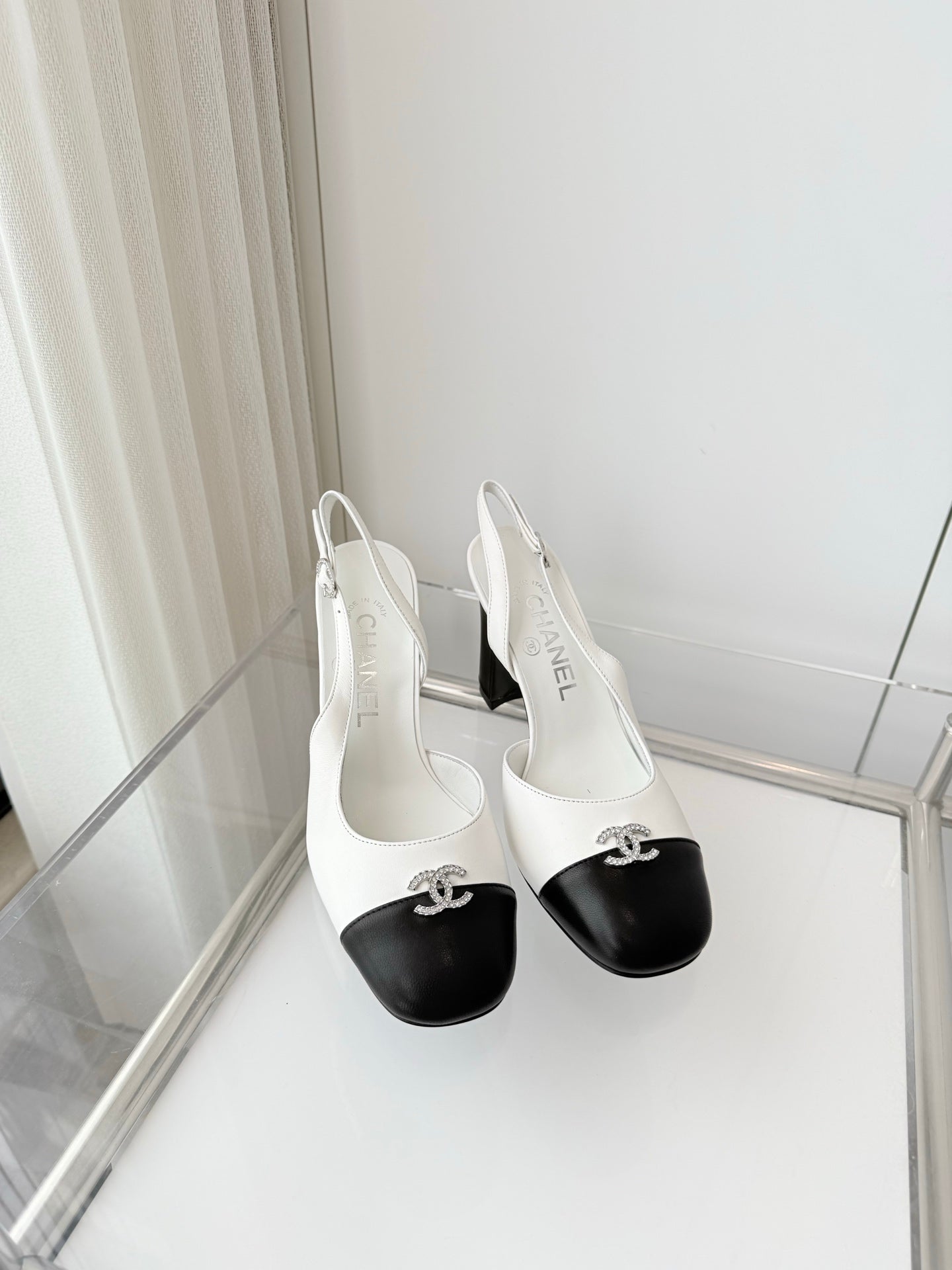 Chanel 26 High Heels Black White  90 in Lambskin 597387