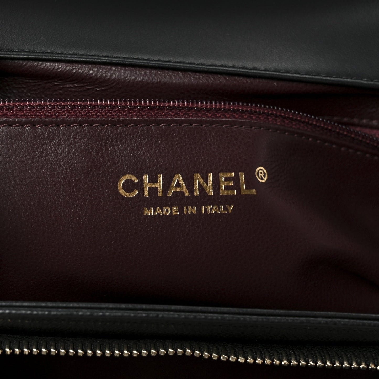 Caviar Quilted Medium Business Affinity Flap Black