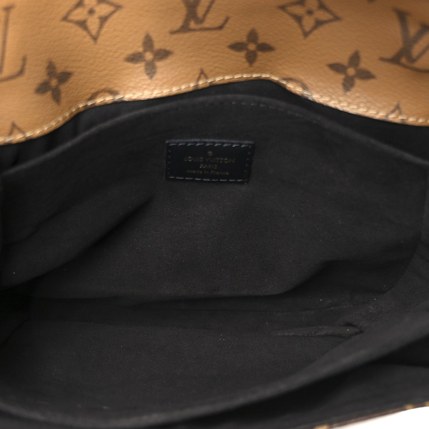 Reverse Monogram Pochette Metis
