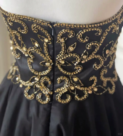 Fashion Halter Black Tulle Beaded A Line Cocktail Dress Formal Homecoming Dress Y9052