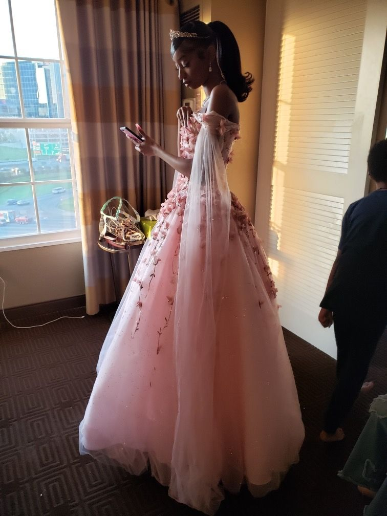 Pretty Pink Off The Shoulder Tulle Sequin Appliques Birthday Party Dress Prom Gowns
