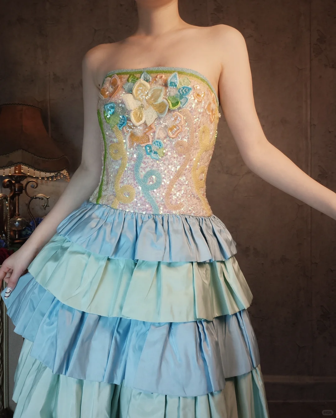 Retro Colorful Strapless Floral Design A-line Short Tiered Homecoming Dress TP4020