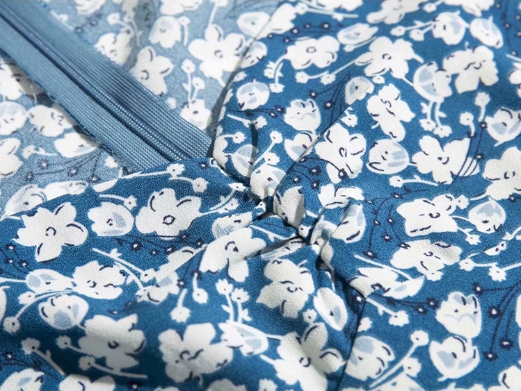 2025 Summer New French Square Neck Blue Temperament Floral Holiday Platycodon Dress R0945