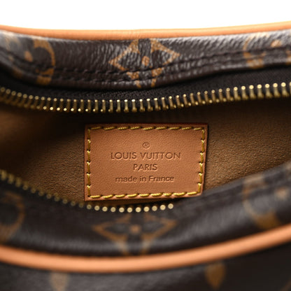 Monogram Loop