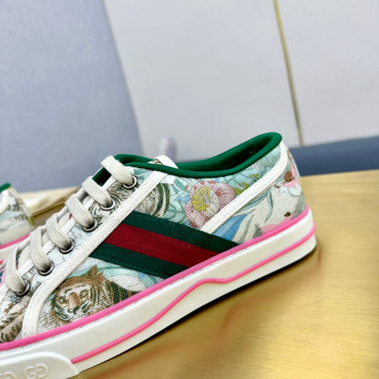GG TENNIS 1977 TRAINER CANVAS WITH TIGER MOTIF