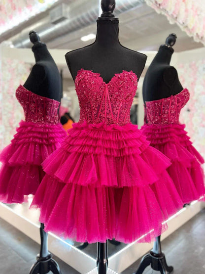 A-Line Sweetheart Lace Short Homecoming Dress