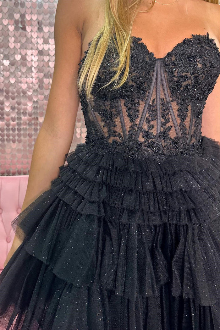 A-Line Sweetheart Lace Short Homecoming Dress