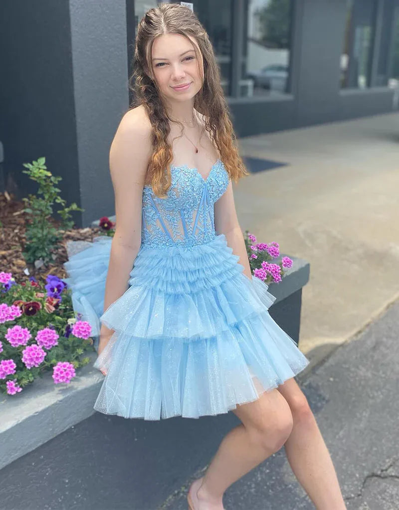A-Line Sweetheart Lace Short Homecoming Dress