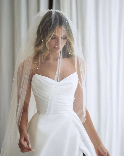 omberprom Elegant A-Line Strapless Sleeveless Satin Wedding Dress With Slit No With Wedding Veil