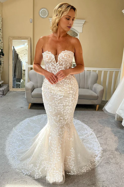 omberprom Elegant Lace Strapless Mermaid Long Wedding Dress Charming Bridal Gown