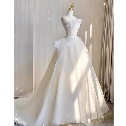 Vintage Ball Gown Strapless White Tulle Wedding Dresses B088