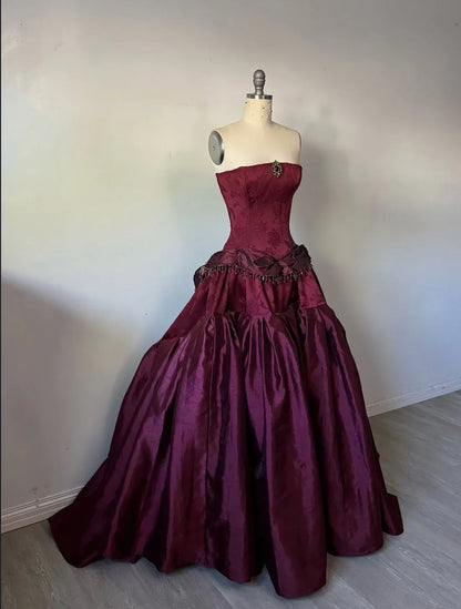 Vintage Burgundy Satin Sweet 16 Quinceanera Strapless Beaded Evening Dress Long Ball Gown TP4962