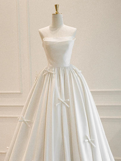 Classy Ball Gown Sweetheart Satin Long Wedding Dresses With Bowknots C1633