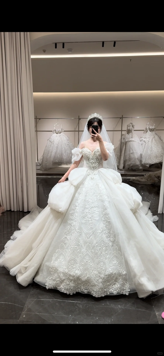 Vintage Ball Gown Off The Shoulder Satin Tulle Applique With Veil Long Wedding Dresses C3906