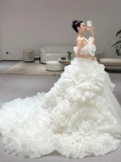 Vintage Ball Gown Strapless Tulle Pleated Long Wedding Dresses C3965