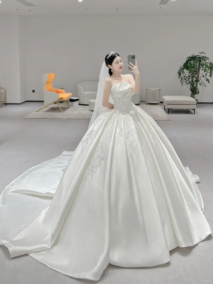 Classy Ball Gown Strapless Satin Pleated Applique With Veil Long Wedding Dresses C3978