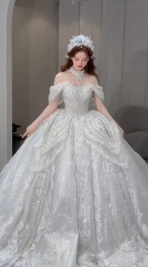 Gorgeous Ball Gown Off The Shoulder Tulle Sequin Beaded Long Wedding Dresses C4069