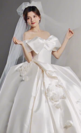 Elegant Ball Gown Off The Shoulder Satin Applique Long Wedding Dresses C4132