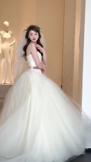 Elegant Ball Gown Strapless Satin Tulle With Veil Long Wedding Dresses C4236