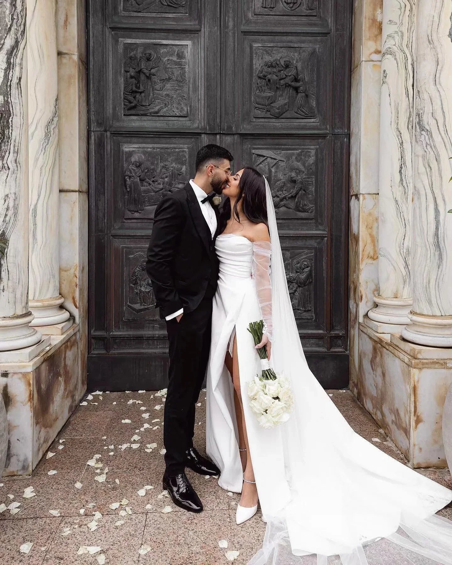 Classic White Satin Wedding Dresses A-Line Tulle Bridal Dresses, AST976